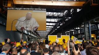 Ricchi e poveri Papa Francesco con gli operai dell'Ilva 2017x00